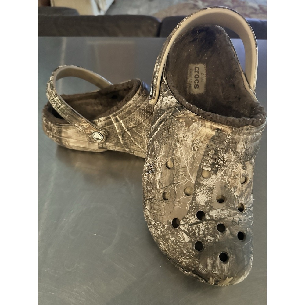 Crocs Dual Comfort W11/M9 Camo Brown Faux Fur Lined  Cozy Camping Hunting Winter